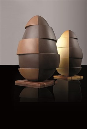 Thermoformed Sfalsato Egg Chocolate Mould